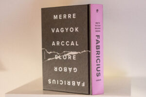 bántalmazás fabricius gábor merre vagyok arccal előre